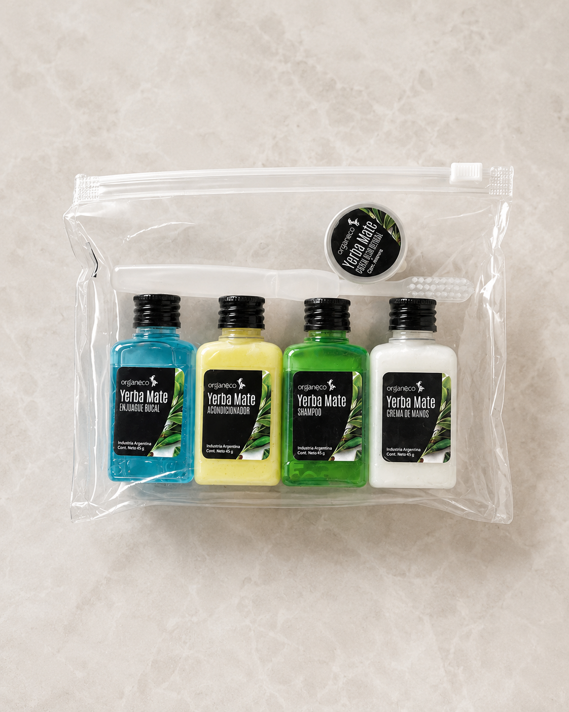 Caja con productos amenities con 4 productos