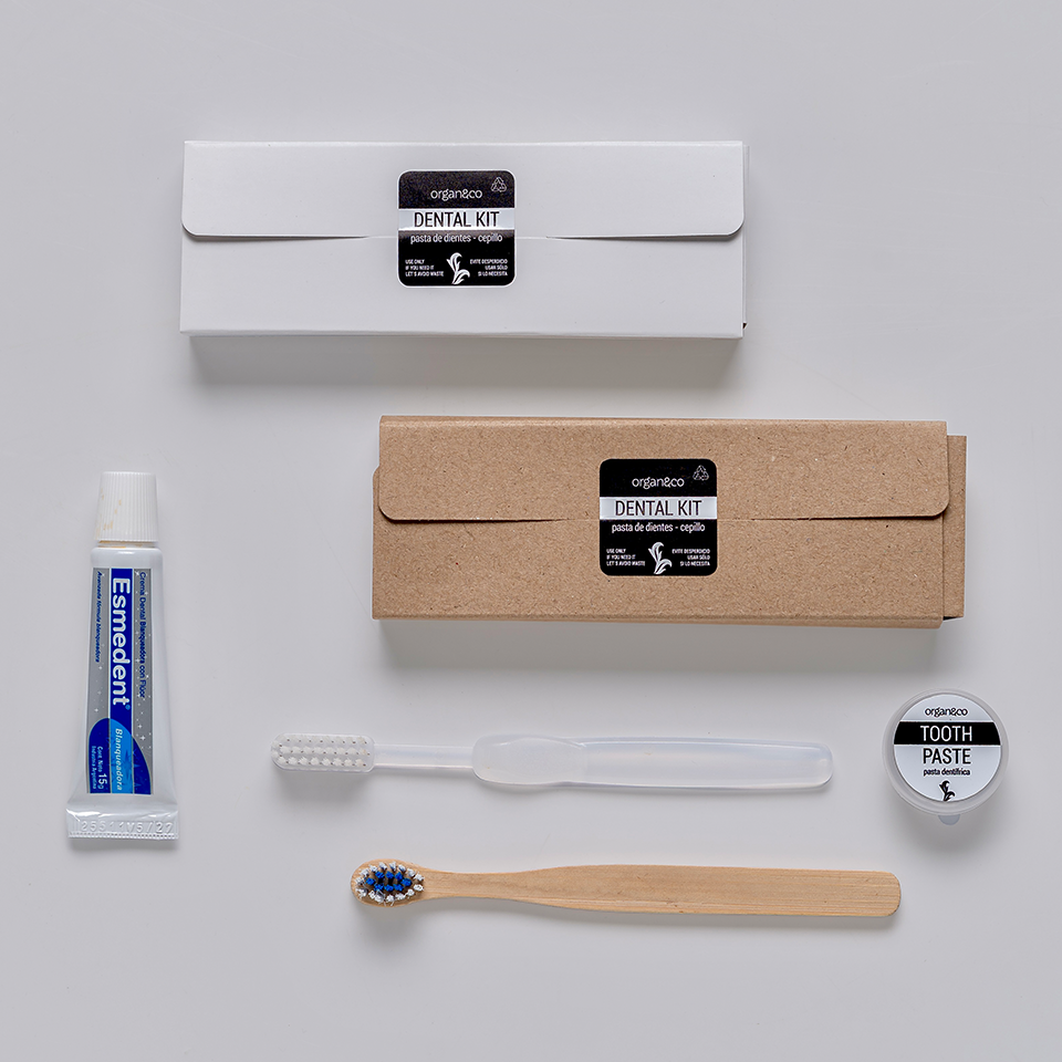 Cepillo bambú + monodosis pasta dental KIT DENTAL